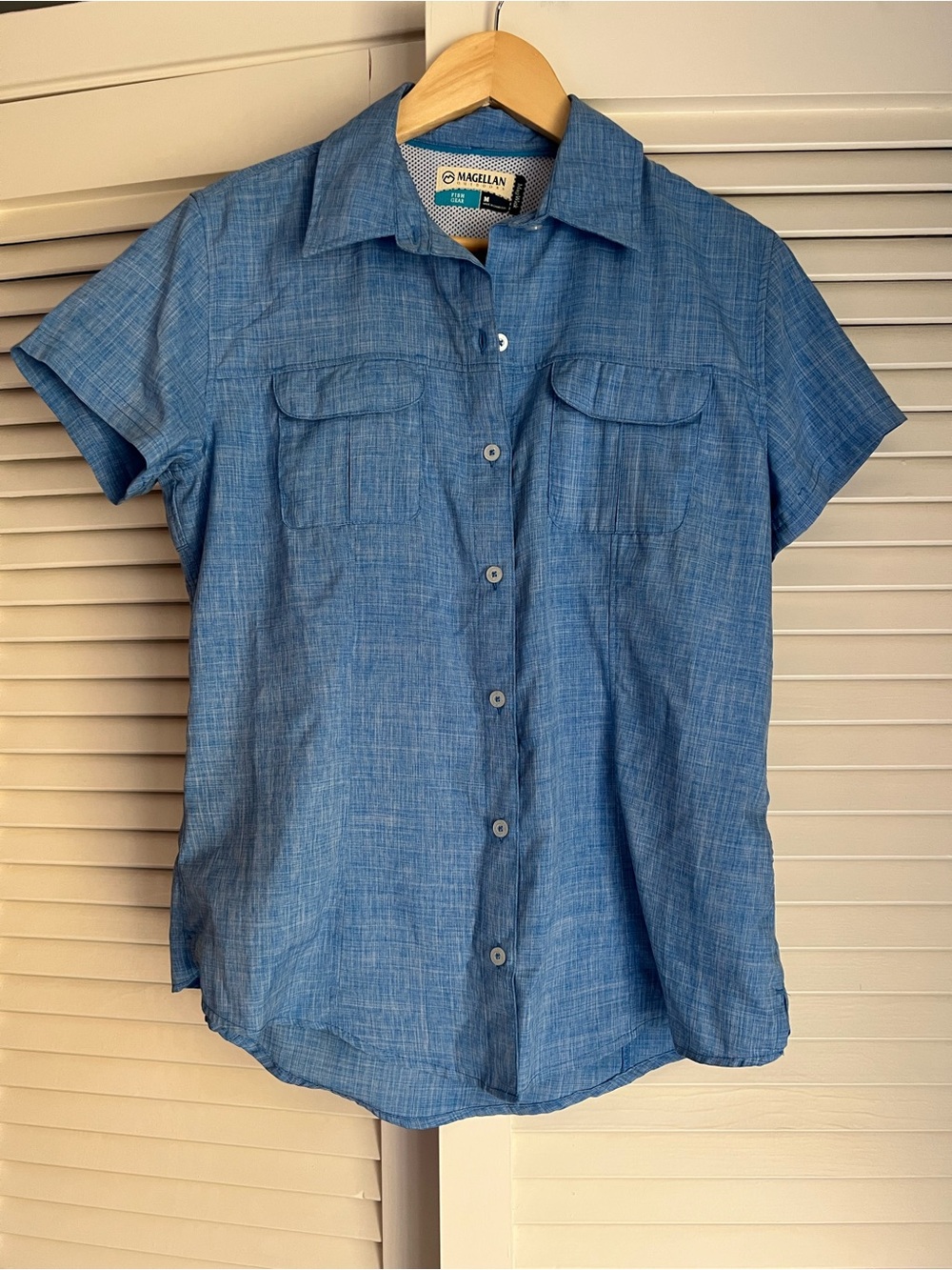 Magellan Outdoors Mag Wick Blue Fishing Shirt Size M